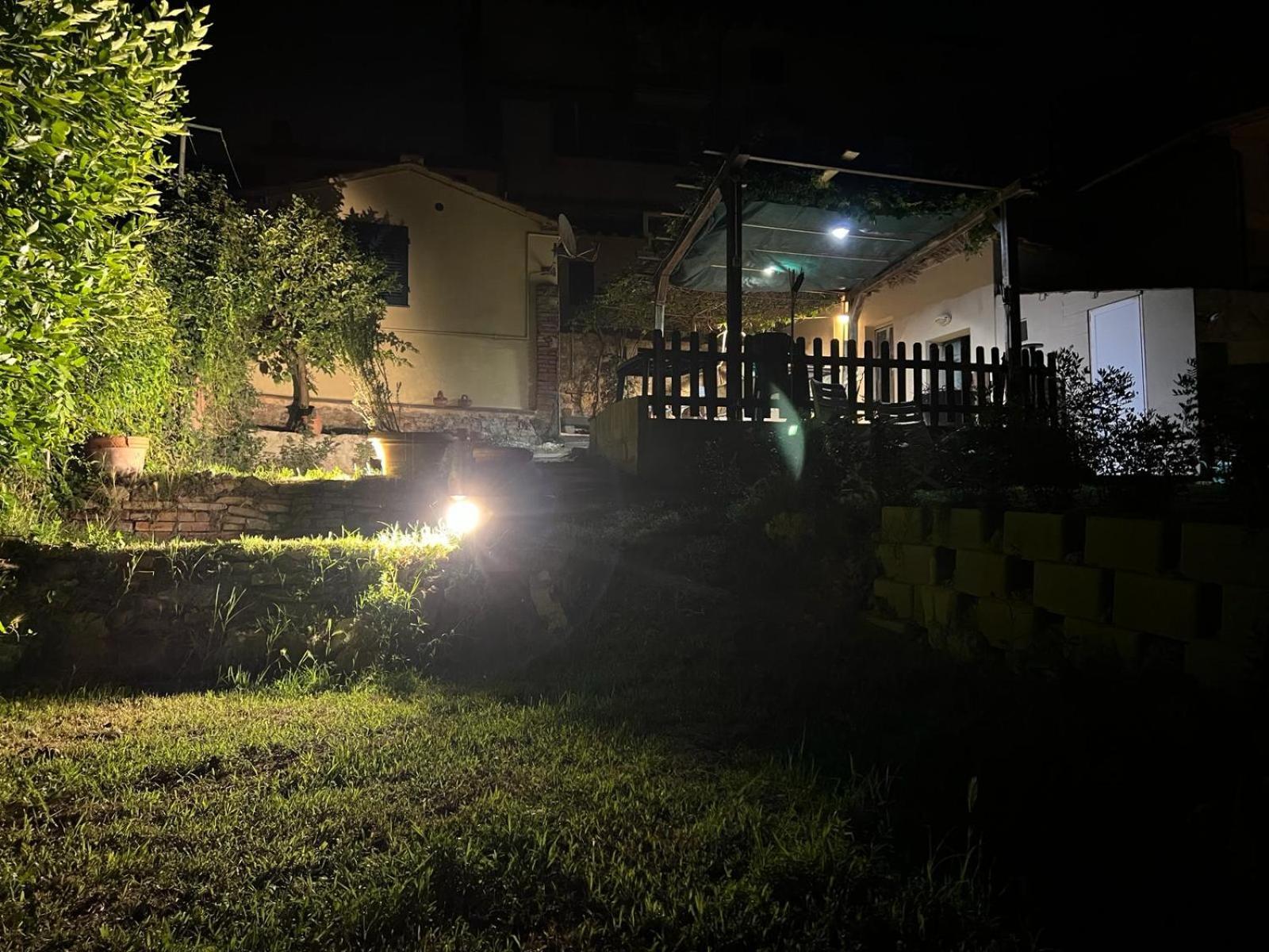Ciliegia Di Lari - Attico Villa Buitenkant foto