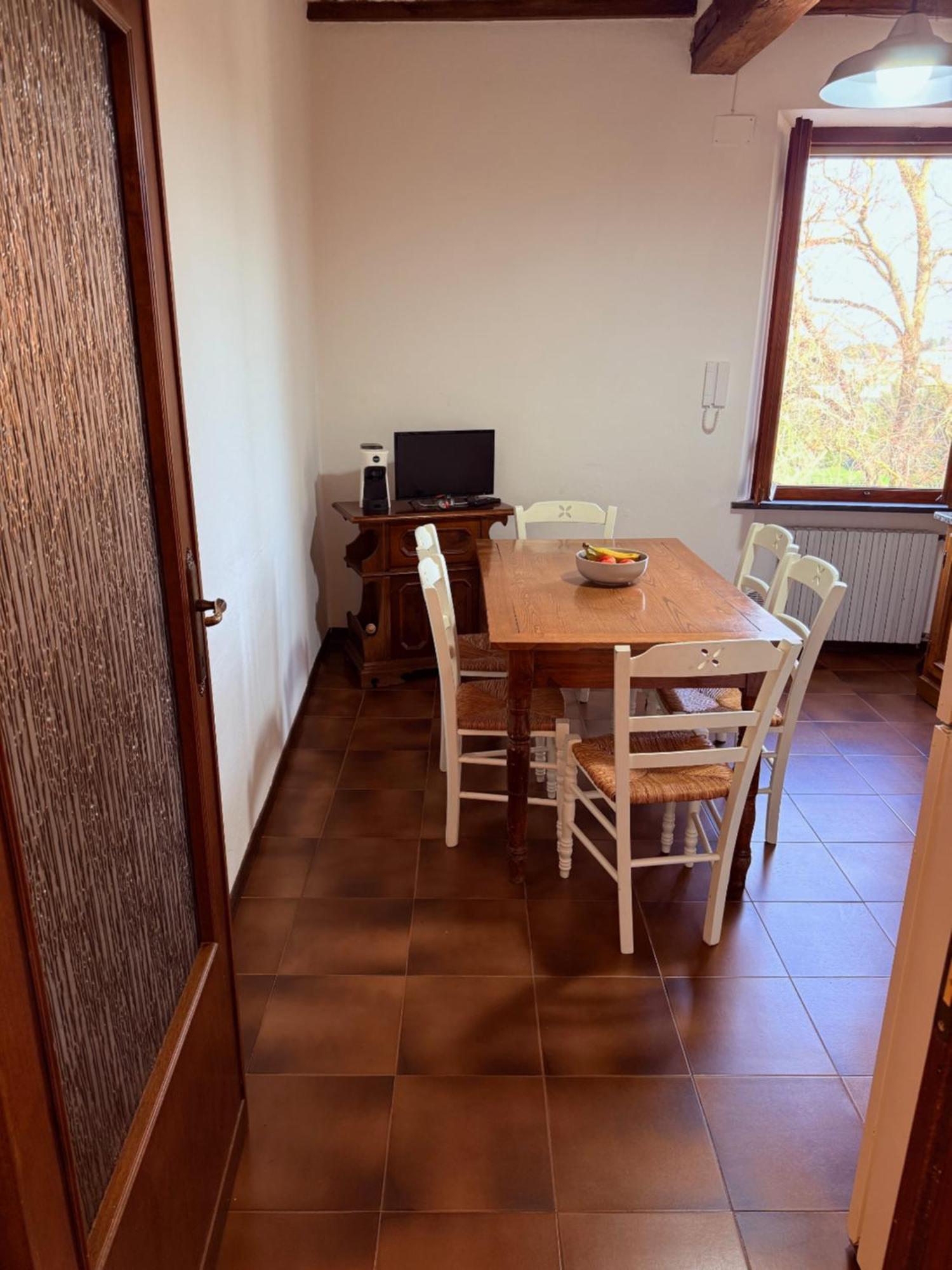 Ciliegia Di Lari - Attico Villa Buitenkant foto